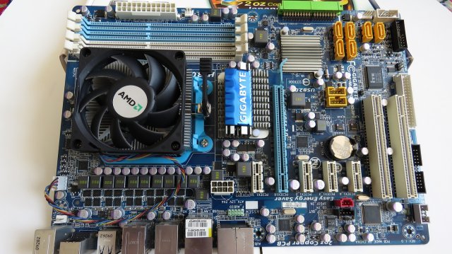 MotherBoard-3.jpg