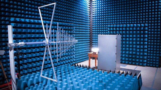 1_anechoic_chamber_emctest_test_camera_anecoica.thumb.jpg.20afaa32a911ab875ccc51b7b45c6151.jpg