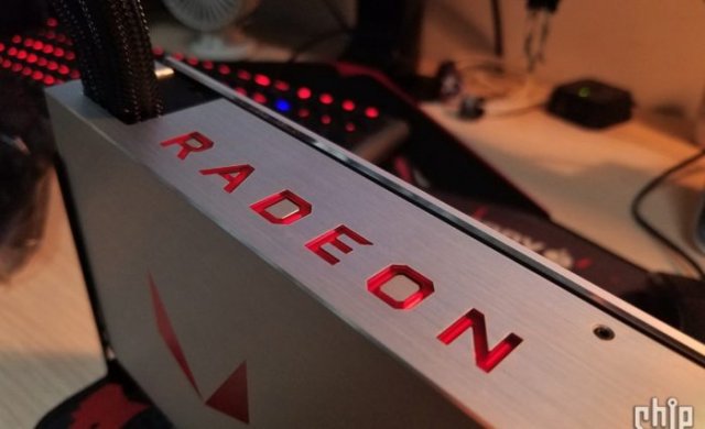 Sapphire-RX-Vega-64-Liquid-8-700x426.thumb.jpg.295ed62ed77b2bcf914eb5ffb91f214b.jpg