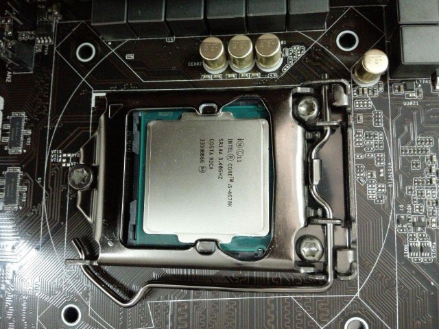 motherboard3.jpg