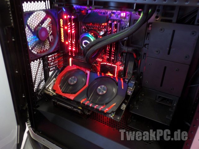 cooler_master_cosmos_c700m-7.jpg