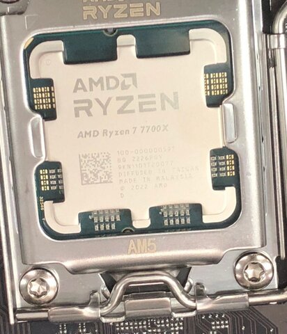 AMD-Ryzen-7700X-768x894.thumb.jpg.3ffd3292c5de8cd89d0d9062a3738c02.jpg